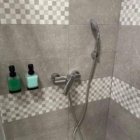 Daire Apartma Anze Samec Dobravlje