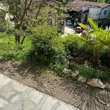 Apartma Anze Samec Dobravlje